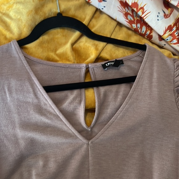 Romper with Pockets - Picture 2 of 6